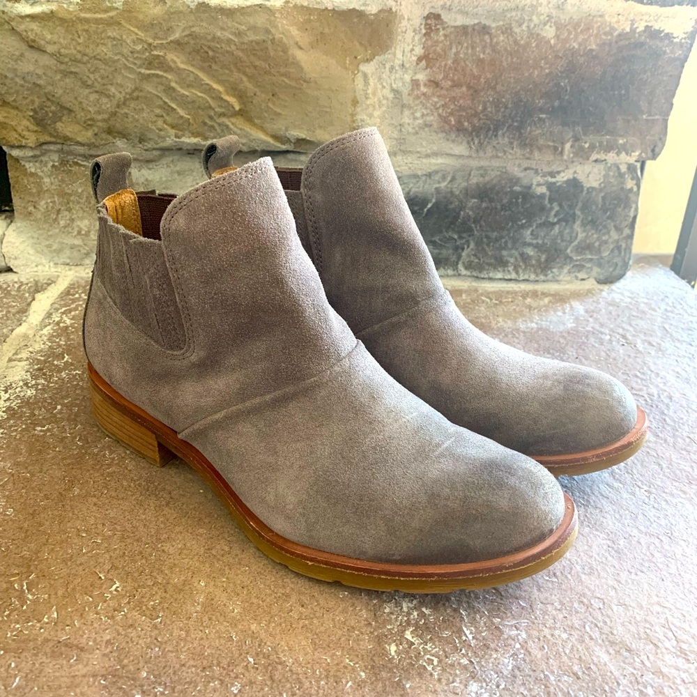 Sofft brand ankle boots. Sz 8.5